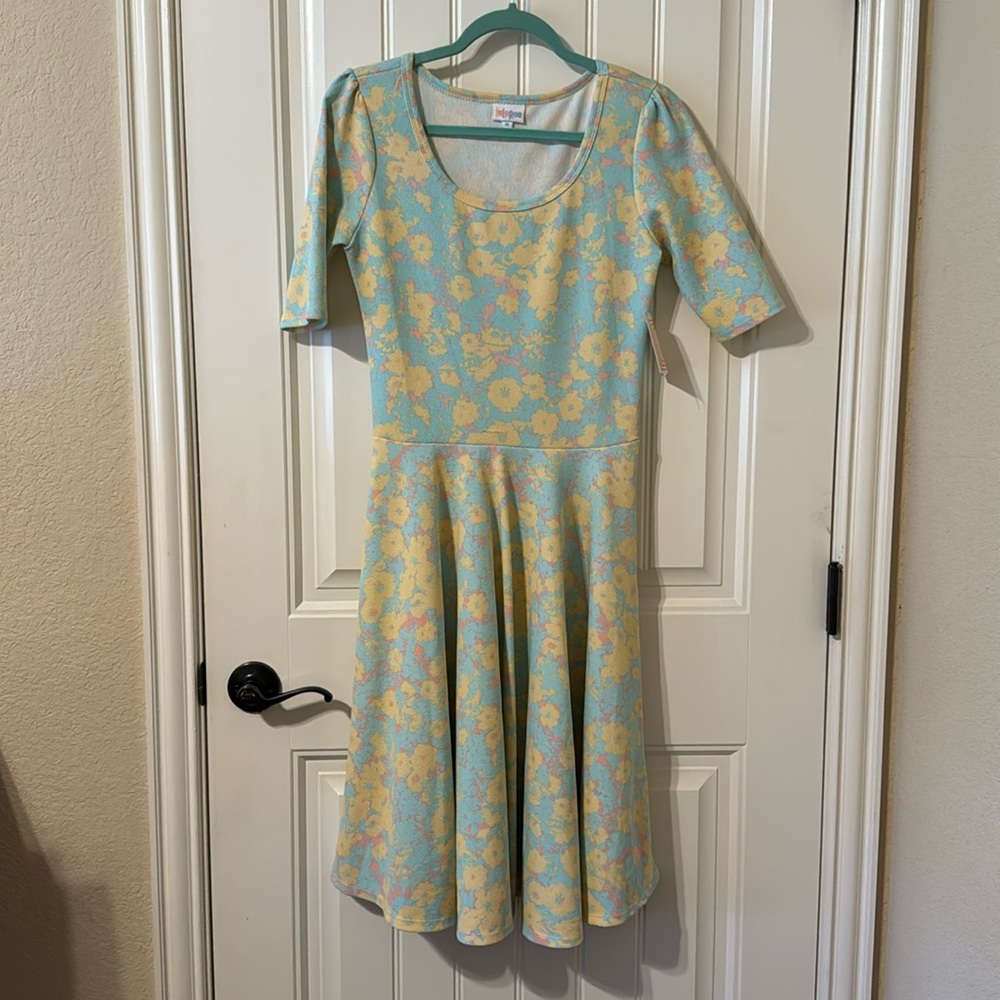 LuLaRoe Nicole dress